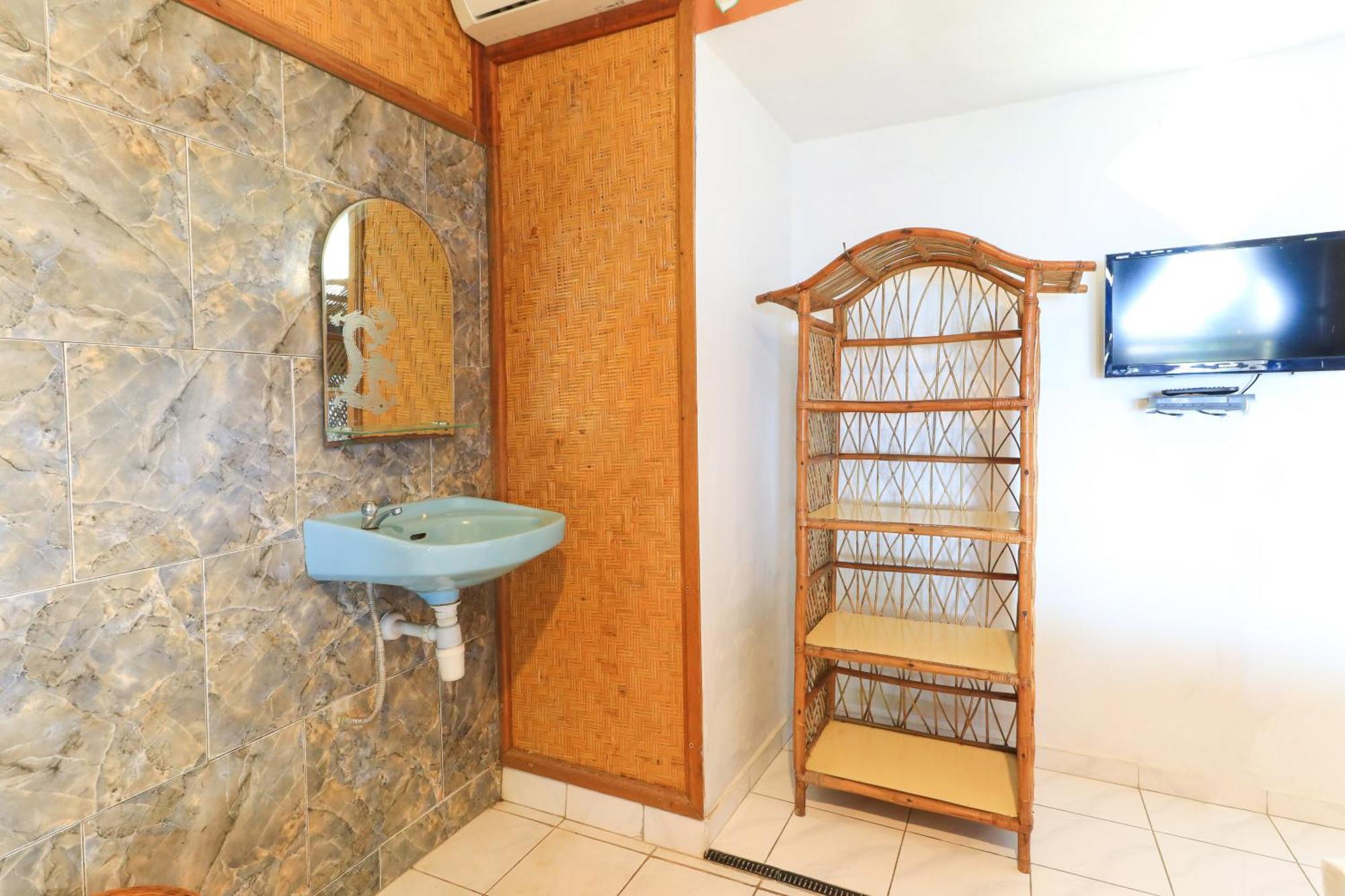 Hotel Tara Bar & Resto Air Sanih Kubutambahan (Bali) Quarto foto