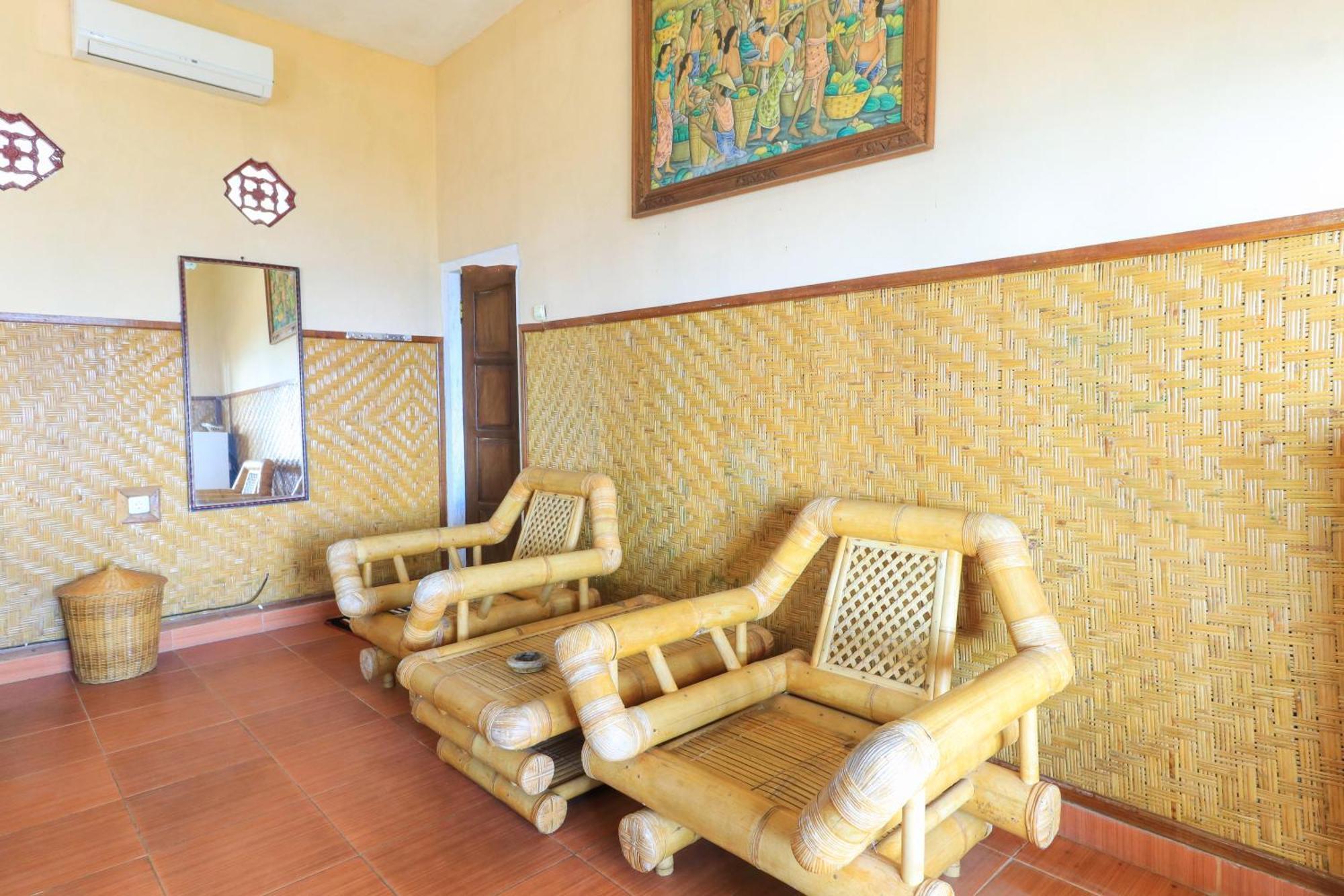 Hotel Tara Bar & Resto Air Sanih Kubutambahan (Bali) Quarto foto