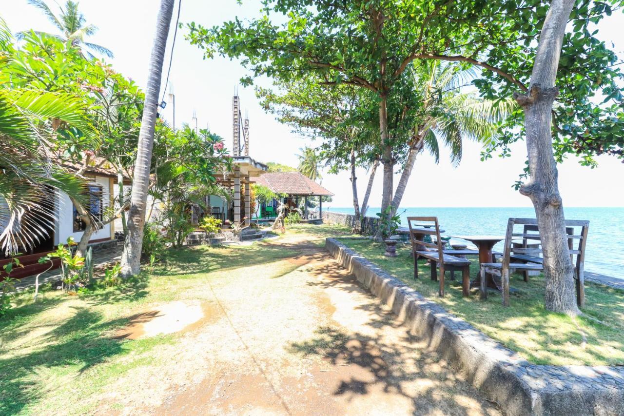 Hotel Tara Bar & Resto Air Sanih Kubutambahan (Bali) Exterior foto
